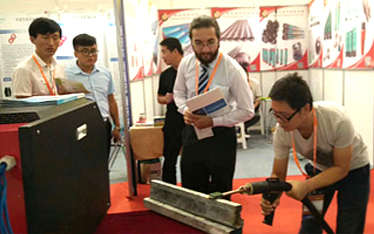 四氟法蘭墊片與法蘭連接時的緊固方式和要求是怎樣的？